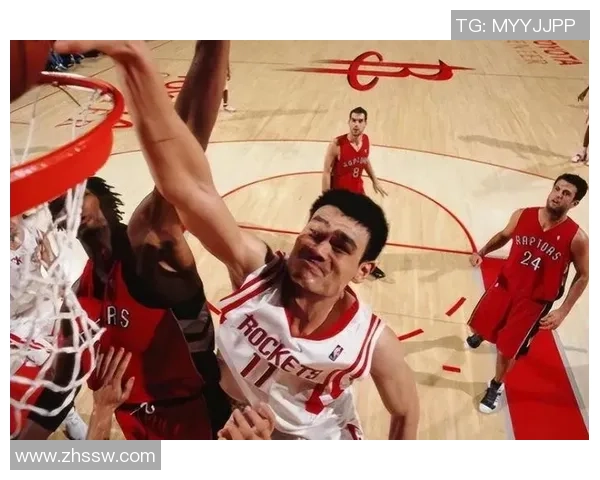 姚明与粉丝激情单挑赛现场热烈气氛引发篮球热潮