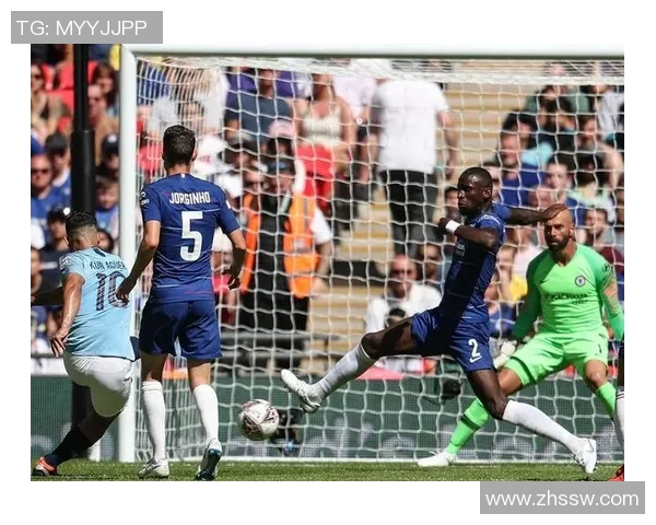 友谊赛激战成平局里昂与切尔西争议判罚引发全场热议 友谊赛激战成平局里昂与切尔西争议判罚引发全场热议