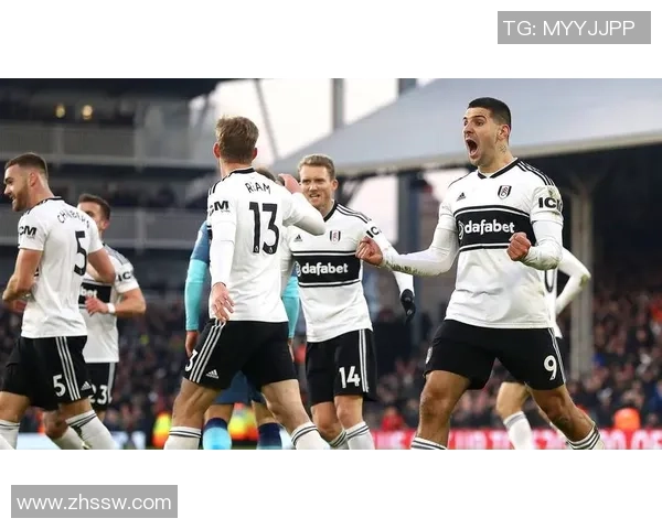 德甲精彩对决曼联6-2大胜AC米兰帽子戏法点燃全场激情